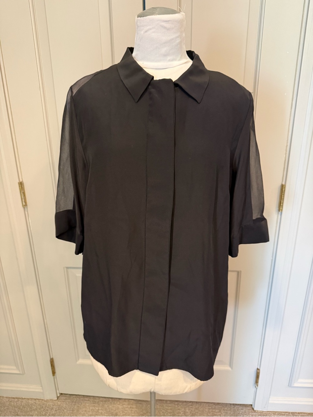 Elizabeth and James Black 3/4 Sleeve Collared Button Down Blouse Sheer Large